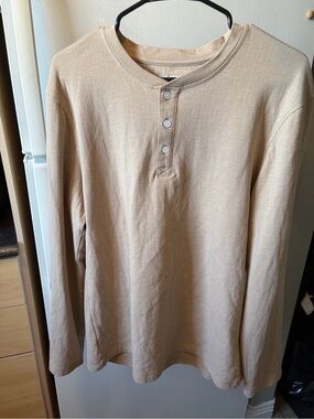 Men’s L/G Joe Fresh Tan long sleeve tee (like new)